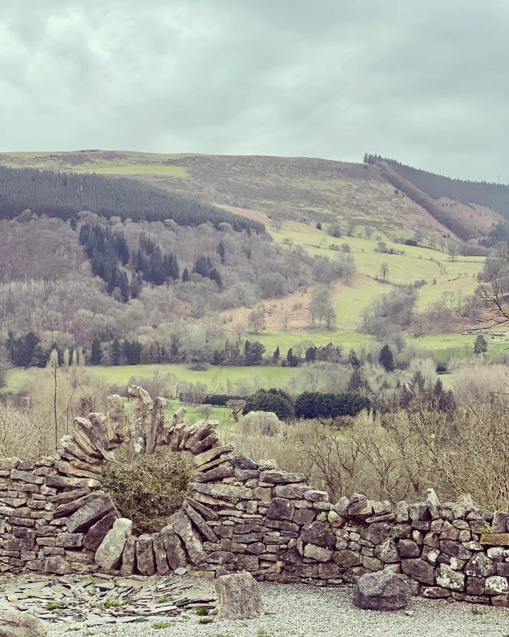 The Cowshed Bed and Breakfast Llangollen Exteriör bild