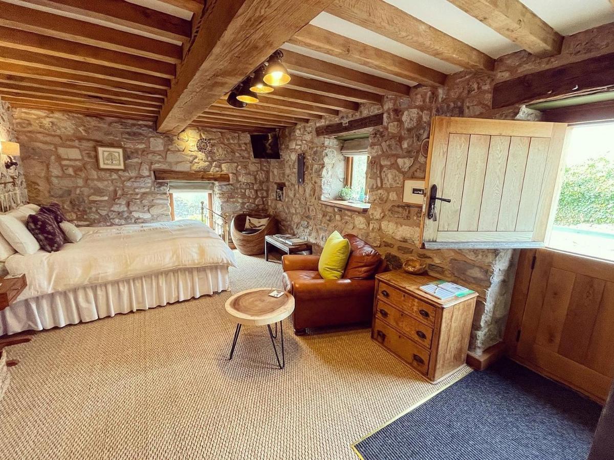 The Cowshed Bed and Breakfast Llangollen Exteriör bild