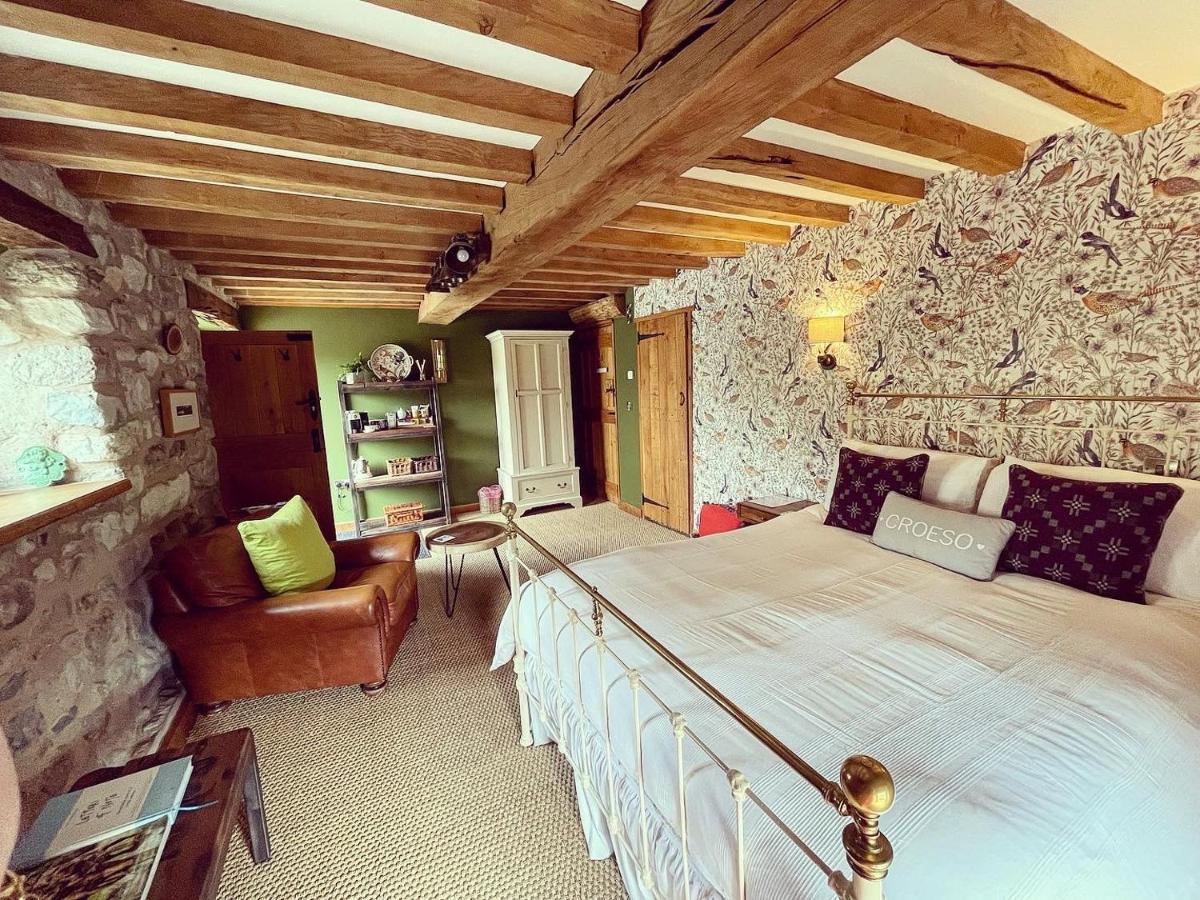 The Cowshed Bed and Breakfast Llangollen Exteriör bild