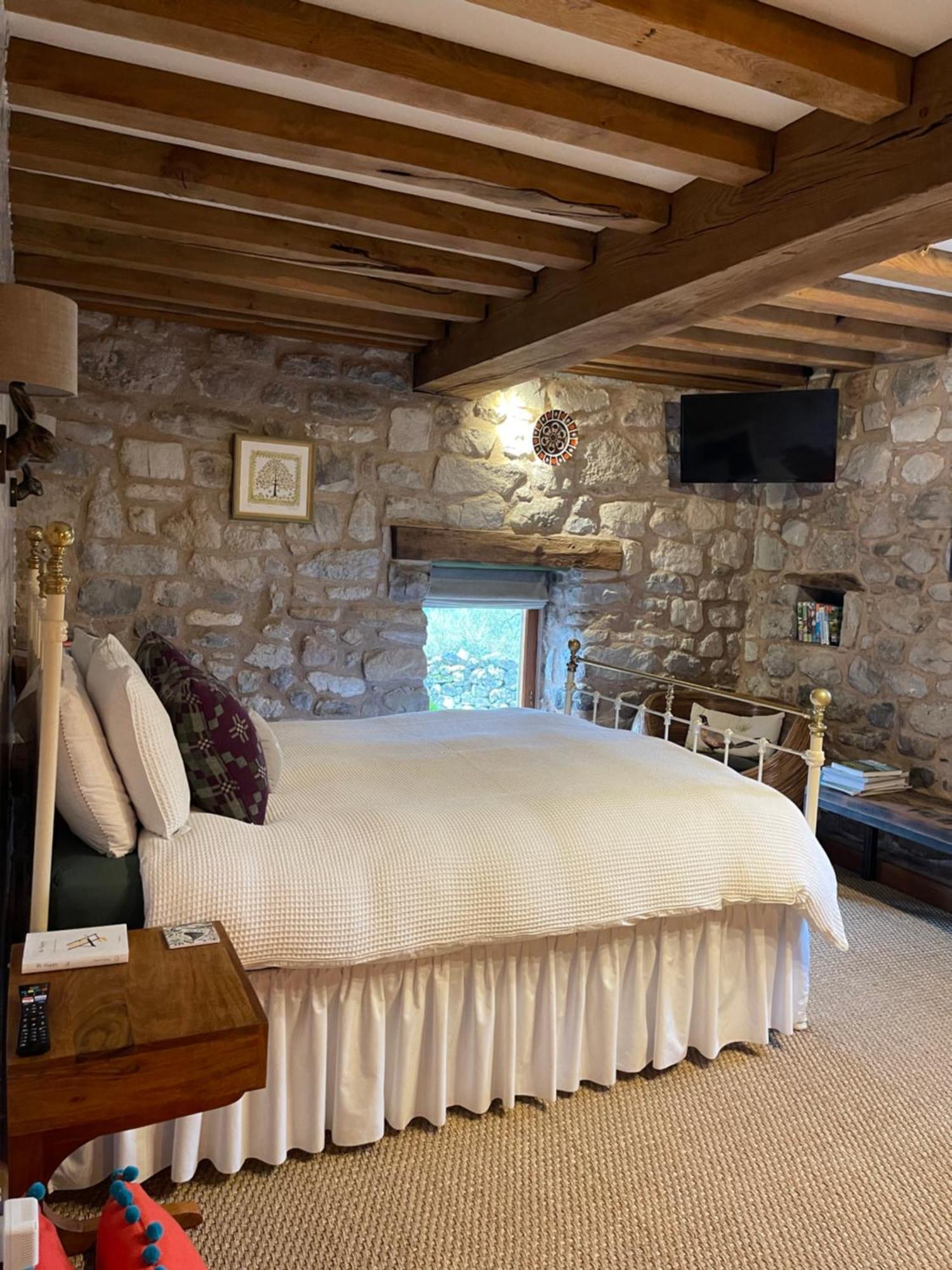 The Cowshed Bed and Breakfast Llangollen Exteriör bild